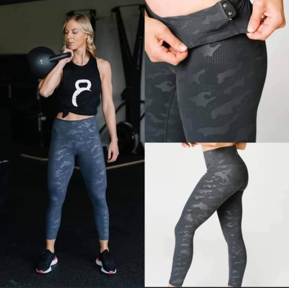 Zyia Black Camo Battleship Luxe 4 Leggings